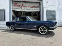 Usata Ford V8 310 CV (228 kW) 1966 Blu Coupé