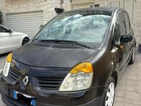 Usata Renault Modus 70 CV (51 kW) 2005 Nero Monovolume