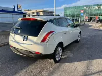 Usata Lancia Delta Gold 105 CV (77 kW) 2011 Bianco Utilitaria