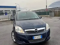 Usata Opel Zafira 125 CV (91 kW) 2011 Grigio Monovolume