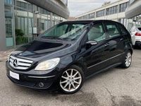 Usata Mercedes B200 140 CV (102 kW) 2008 Nero Monovolume