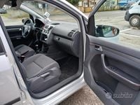 Usata VW Touran 2010 Grigio Monovolume