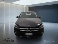 Usata Mercedes B180 116 CV (85 kW) 2022 Nero Utilitaria