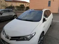 Usata Toyota Auris Hybrid Lounge 99 CV (72 kW) 2013 Bianco Station wagon