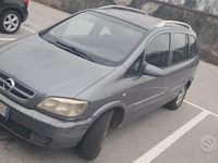 Usata Opel Zafira Elegance 101 CV (74 kW) 2003 Grigio Monovolume