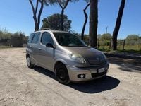 Usata Toyota Yaris Luna 86 CV (63 kW) 2005 Grigio Berlina