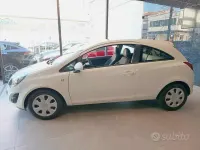 Usata Opel Corsa 84 CV (61 kW) 2014 Bianco Utilitaria