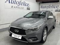 Usata Infiniti Q30 Premium 108 CV (79 kW) 2017 Grigio Berlina