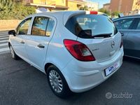 Usata Opel Corsa Edition 85 CV (62 kW) 2010 Bianco Utilitaria
