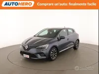 Usata Renault Clio V Intens 101 CV (74 kW) 2021 Grigio Berlina