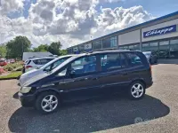 Usata Opel Zafira 101 CV (74 kW) 2005 Nero Monovolume
