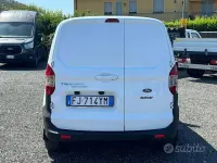 Usata Ford Transit Courier 76 CV (55 kW) 2017 Antracite Furgone