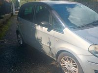 Usata Lancia Musa 77 CV (56 kW) 2008 Grigio Monovolume