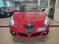 Usata Alfa Romeo Giulietta Distinctive 120 CV (88 kW) 2011 Rosso Utilitaria