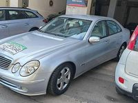 Usata Mercedes E270 Avantgarde 177 CV (130 kW) 2003 Argento Berlina