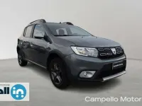 Usata Dacia Sandero Stepway 90 CV (66 kW) 2017 Grigio Berlina
