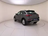 Usata VW T-Roc Life 150 CV (110 kW) 2025 Indium grey metallizzato nero SUV