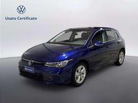 Usata VW Golf VIII Life 110 CV (80 kW) 2024 Atlantic blue metallizzato Berlina