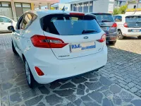 Usata Ford Fiesta Titanium 86 CV (63 kW) 2019 Bianco Utilitaria