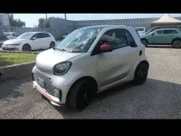 Usata Smart ForTwo Coupé 41 kW (56 CV) 2020 Argento Utilitaria