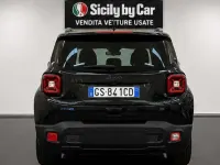 Usata Jeep Renegade 179 CV (131 kW) 2022 Solid black SUV