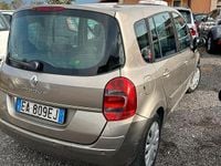 Usata Renault Modus Dynamique 85 CV (62 kW) 2010 Grigio Monovolume