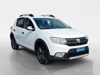 Usata Dacia Sandero Stepway 90 CV (66 kW) 2017 Bianco Berlina