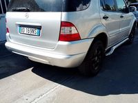 Usata Mercedes ML230 150 CV (110 kW) 1998 Grigio SUV