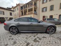 Usata Jaguar XF 241 CV (177 kW) 2017 Grigio Berlina