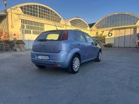 Usata Fiat Grande Punto Dynamic 77 CV (56 kW) 2005 Blu/azzurro Utilitaria