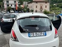 Usata Lancia Ypsilon 69 CV (50 kW) 2015 Bianco Utilitaria