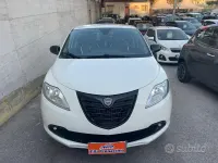 Usata Lancia Ypsilon 69 CV (50 kW) 2015 Bianco Utilitaria