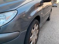Usata Peugeot 206 88 CV (64 kW) 2005 Grigio Station wagon