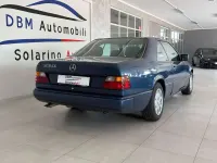 Usata Mercedes 300 179 CV (131 kW) 1988 Blu/azzurro Coupé