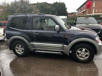 Usata Mitsubishi Pajero 160 CV (117 kW) 2002 Blu SUV