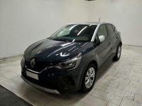 Usata Renault Captur Zen 100 CV (73 kW) 2021 Blu SUV