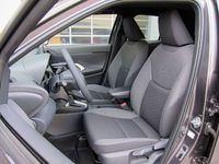Usata Toyota Yaris Hybrid Lounge 131 CV (96 kW) 2024 Bianco Berlina