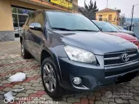 Usata Toyota RAV4 150 CV (110 kW) 2009 Grigio SUV