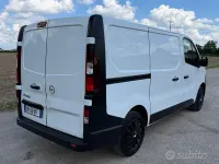 Usata Opel Vivaro 95 CV (69 kW) 2019 Bianco Monovolume
