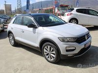 Usata VW T-Roc Style 117 CV (86 kW) 2020 Grigio chiaro SUV