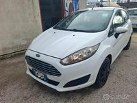 Usata Ford Fiesta Titanium 92 CV (67 kW) 2013 Bianco Utilitaria
