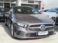 Usata Mercedes 180 Business 116 CV (85 kW) 2021 Grigio Berlina