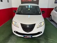 Usata Lancia Ypsilon 85 CV (62 kW) 2015 Bianco Utilitaria