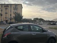 Usata Lancia Ypsilon 69 CV (50 kW) 2018 Grigio Utilitaria