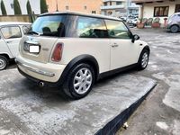 Begagnad Mini Cooper 116 HK (85 kW) 2003 Beige Halvkombi