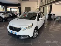Usata Peugeot 2008 Active 75 CV (55 kW) 2018 Bianco SUV