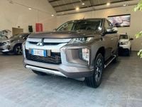 Usata Mitsubishi L200 150 CV (110 kW) 2021 Marrone Pick-up