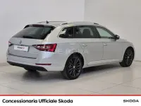 Usata Skoda Superb LAURIN & KLEMENT 190 CV (139 kW) 2019 Argento Station wagon