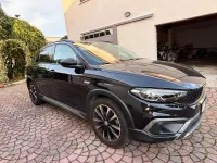 Usata Fiat Tipo Cross 101 CV (74 kW) 2021 Nero Berlina