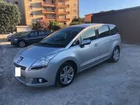 Usata Peugeot 5008 Active 111 CV (81 kW) 2011 Argento Monovolume